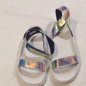 Holographic Juliette Native 🇨🇦 Women's 8 Sandals